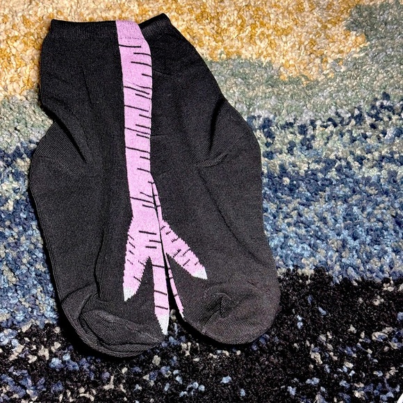 NEW Black & Lilac Chicken Feet Pattern Mid Tube Socks Trendy Funny Jokes Gym - Picture 4 of 5